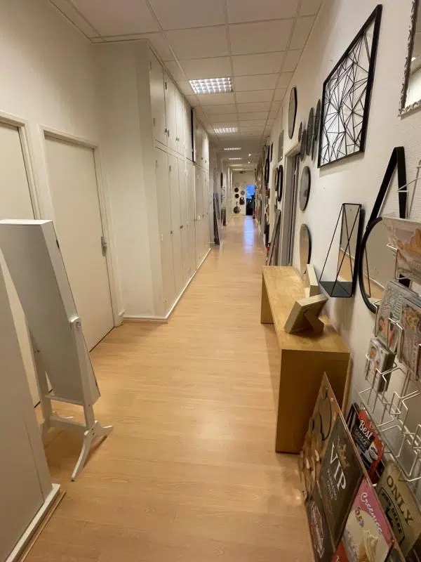 Plus de détails pour 29 Avenue Lucien René Duchesne, La Celle-Saint-Cloud - Bureau à vendre