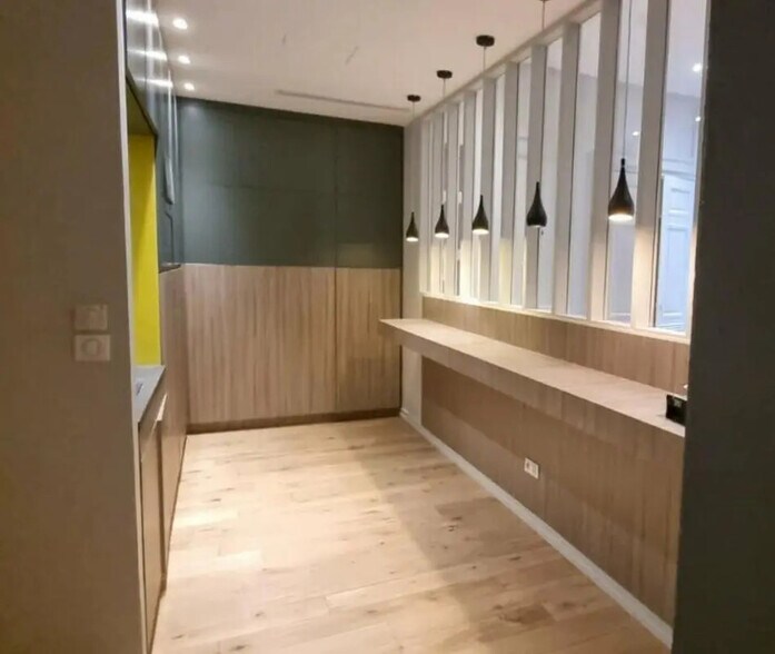 Bureau dans Lyon à louer - Photo de l’immeuble – Image 2 sur 12