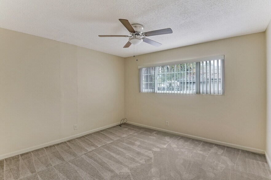 7940 Bancroft Ave, Oakland, CA à vendre - Photo de l’immeuble – Image 2 sur 10