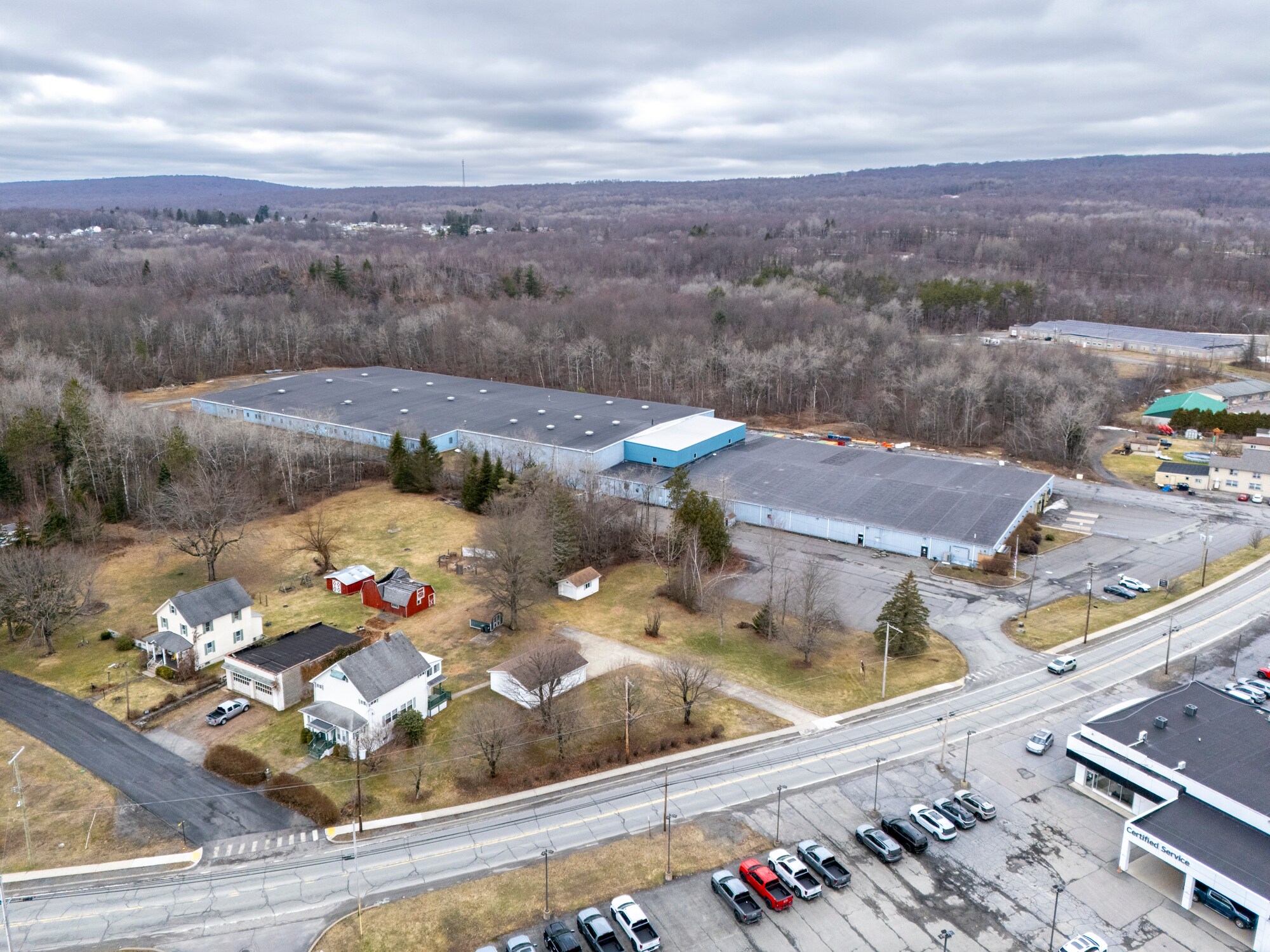 939 Main St, Vandling, PA à louer Photo de l’immeuble– Image 1 sur 13