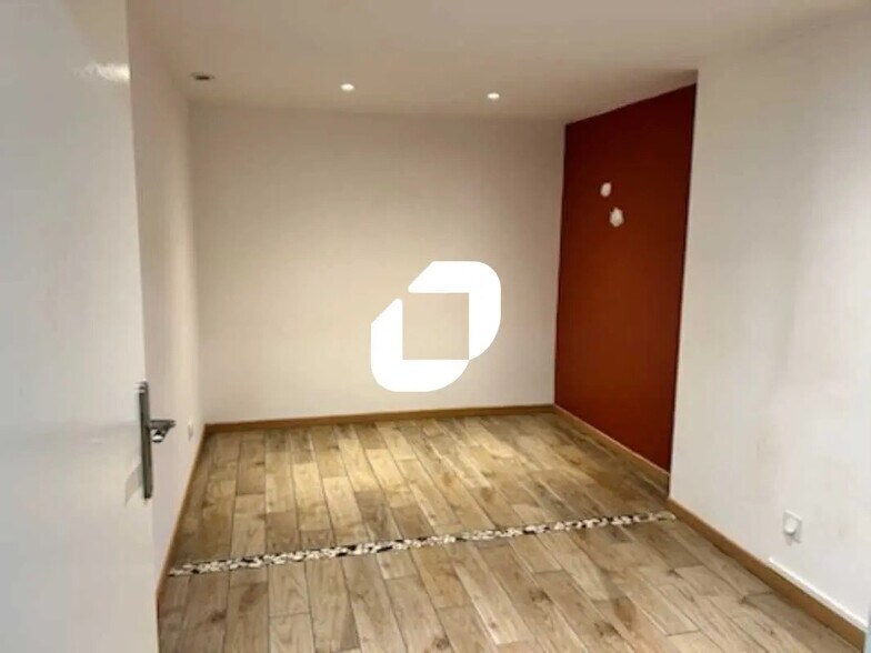 Local commercial dans Le Bouscat à louer - Photo de l’immeuble – Image 2 sur 4