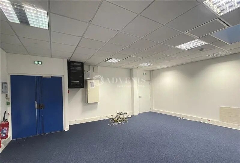 Bureau dans Villepinte à vendre - Photo de l’immeuble – Image 3 sur 9