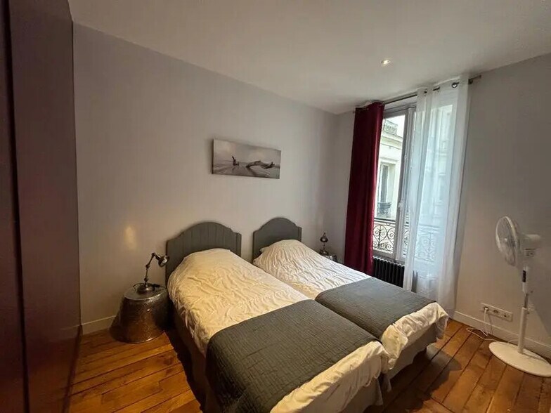 15 Rue Du Louvre, Paris à vendre - Photo intérieure – Image 3 sur 6