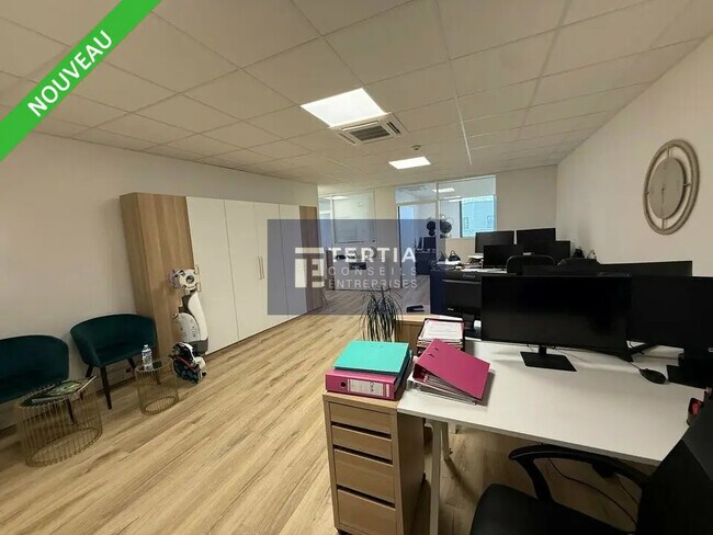 Plus de détails pour Bureau à louer