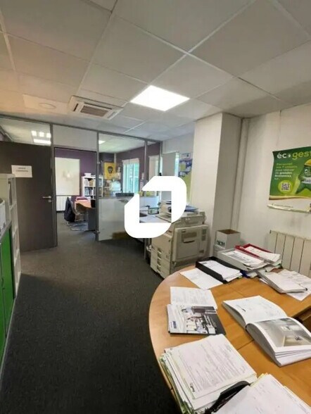 Bureau dans Marcq-en-Baroeul à louer - Photo de l’immeuble – Image 3 sur 6