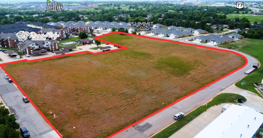 408 Summit Ridge Dr, Oklahoma City, OK à vendre Photo de l’immeuble– Image 1 sur 3