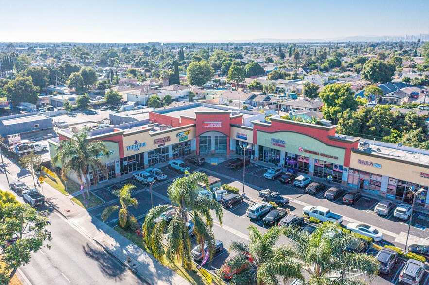 1301 E Rosecrans Ave, Compton, CA à louer - Photo de l’immeuble – Image 3 sur 7