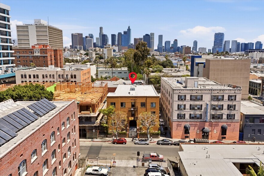 676 S Coronado St, Los Angeles, CA à vendre - Photo de l’immeuble – Image 2 sur 19