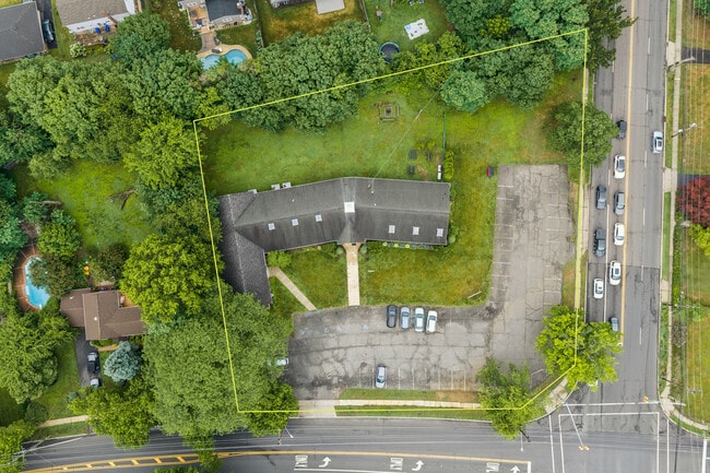 Plus de détails pour 200 Park Ave, Freehold, NJ - Spécialisé aux enchères