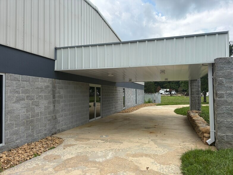 214 Industrial Park Dr, Soddy-Daisy, TN à louer - Photo de l’immeuble – Image 3 sur 20