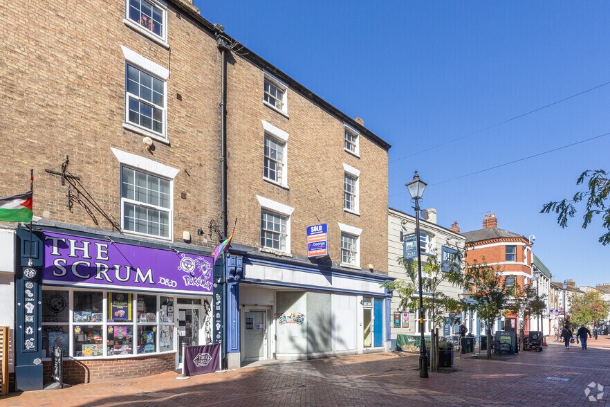 26-27 Sheep St, Rugby à louer - Photo de l’immeuble – Image 3 sur 3