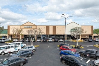 6702-6900 N University Dr, Tamarac, FL à louer Photo de l’immeuble– Image 1 sur 13