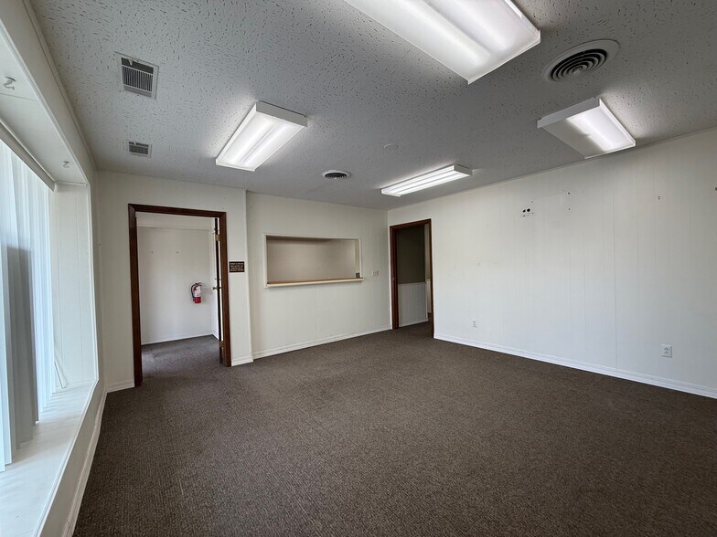 1210-1228 Towanda Ave, Bloomington, IL à louer - Photo de l’immeuble – Image 3 sur 15