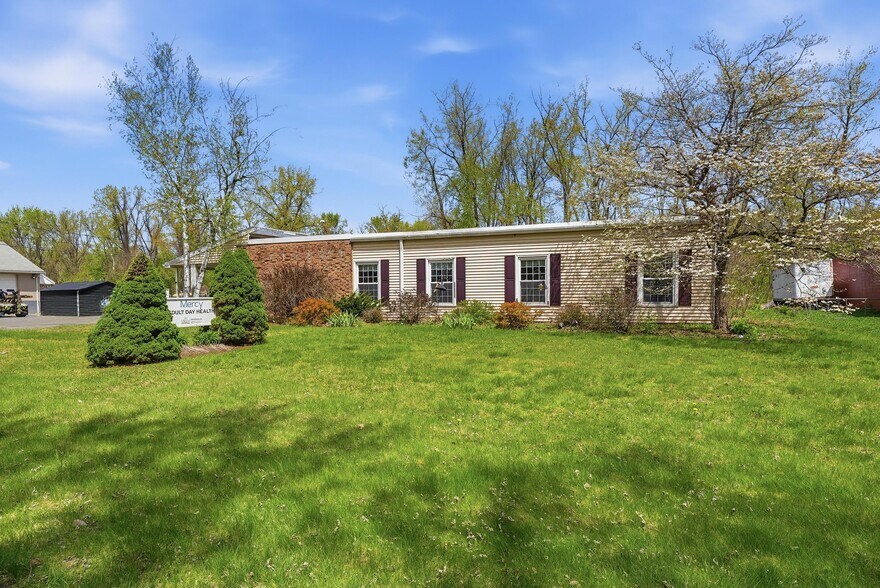 24 Clifton St, Westfield, MA à vendre - Photo de l’immeuble – Image 2 sur 10