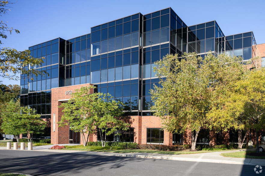 6750 Alexander Bell Dr, Columbia, MD à louer - Photo de l’immeuble – Image 2 sur 12