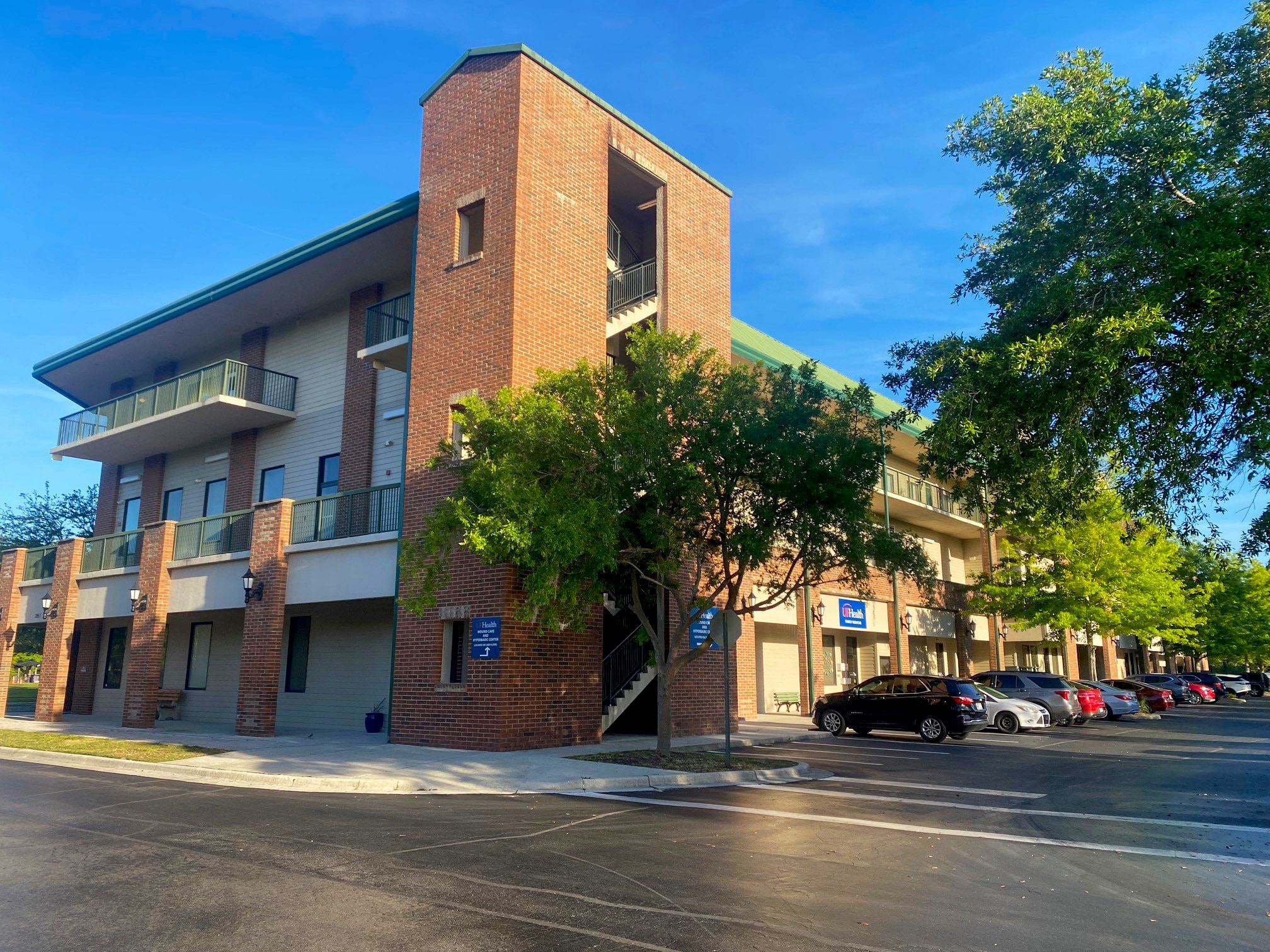 3951 NW 48th Ter, Gainesville, FL à louer Photo de l’immeuble– Image 1 sur 6