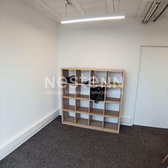 Bureau dans Vannes à vendre - Photo de l’immeuble – Image 2 sur 4