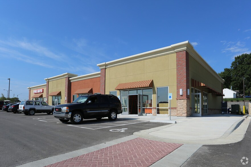 Antioch Rd, Kansas City, MO à louer - Photo de l’immeuble – Image 3 sur 13