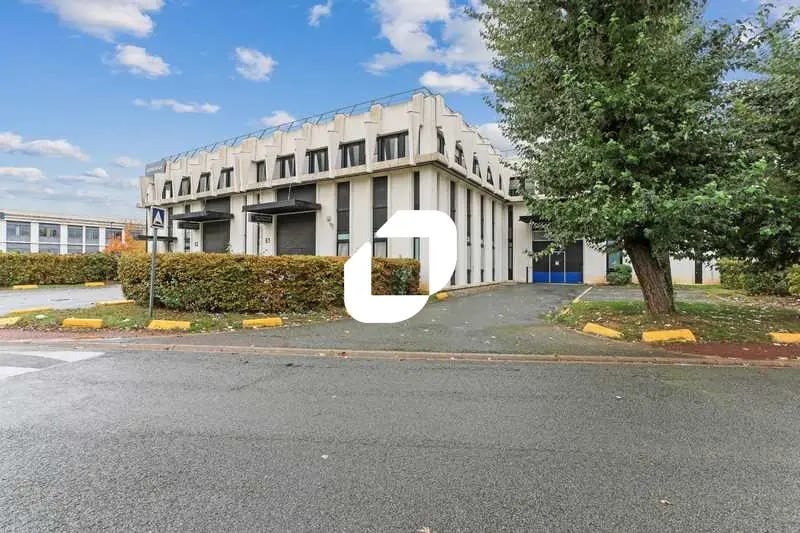 1 Allée De La Chartreuse, Évry-Courcouronnes à louer Photo de l’immeuble– Image 1 sur 8