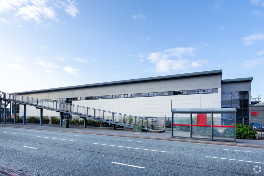 Birmingham Rd, West Bromwich à louer - Photo de l’immeuble – Image 2 sur 2