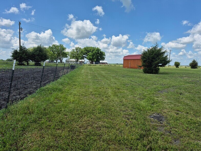 9561 N TX-50 Hwy, Ladonia, TX à vendre - Photo de l’immeuble – Image 3 sur 38