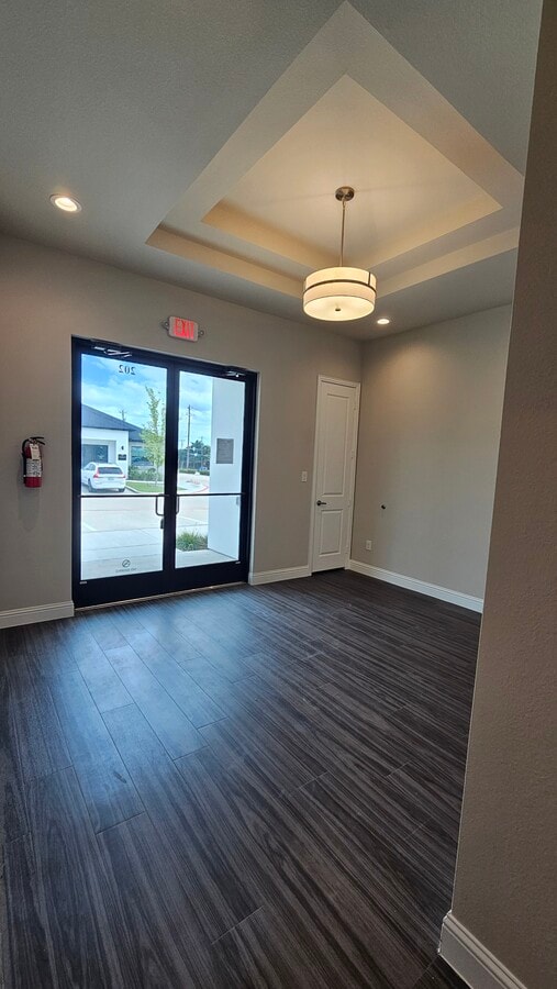3951 Alma Rd, McKinney, TX 75070 - Lot 202 -  - Photo intérieure - Image 2 of 14