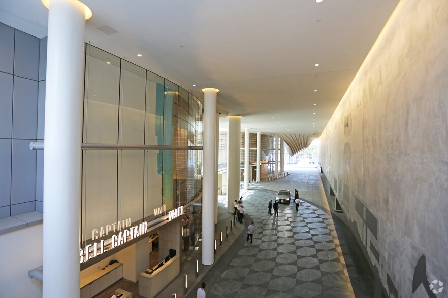 900 Wilshire Blvd, Los Angeles, CA à louer - Hall d’entrée – Image 3 sur 28