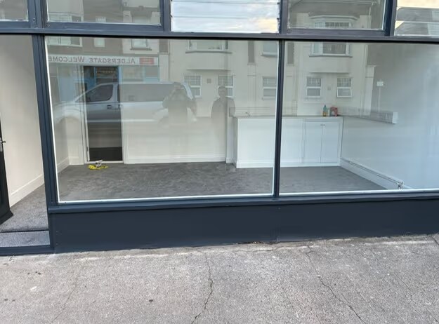 60 Carnarvon Rd, Clacton On Sea à louer Photo de l’immeuble– Image 1 sur 2