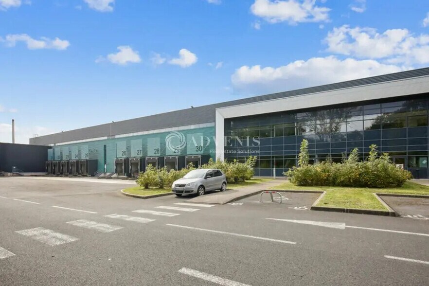 Industriel/Logistique dans Marly-la-ville à louer - Photo de l’immeuble – Image 1 sur 1