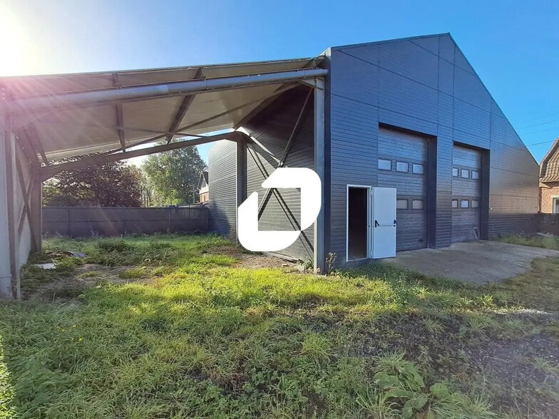 Local d'activités dans Fretin à vendre - Photo de l’immeuble – Image 2 sur 6