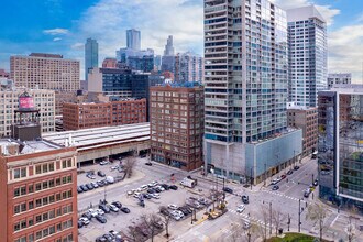 161 W Harrison St, Chicago, IL - Vue aérienne  vue de carte