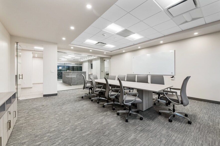 3303 W Commercial Blvd, Fort Lauderdale, FL à vendre - Photo intérieure – Image 2 sur 45