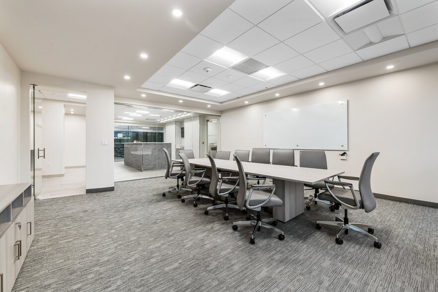 3303 W Commercial Blvd, Fort Lauderdale, FL à vendre - Photo intérieure – Image 2 sur 45