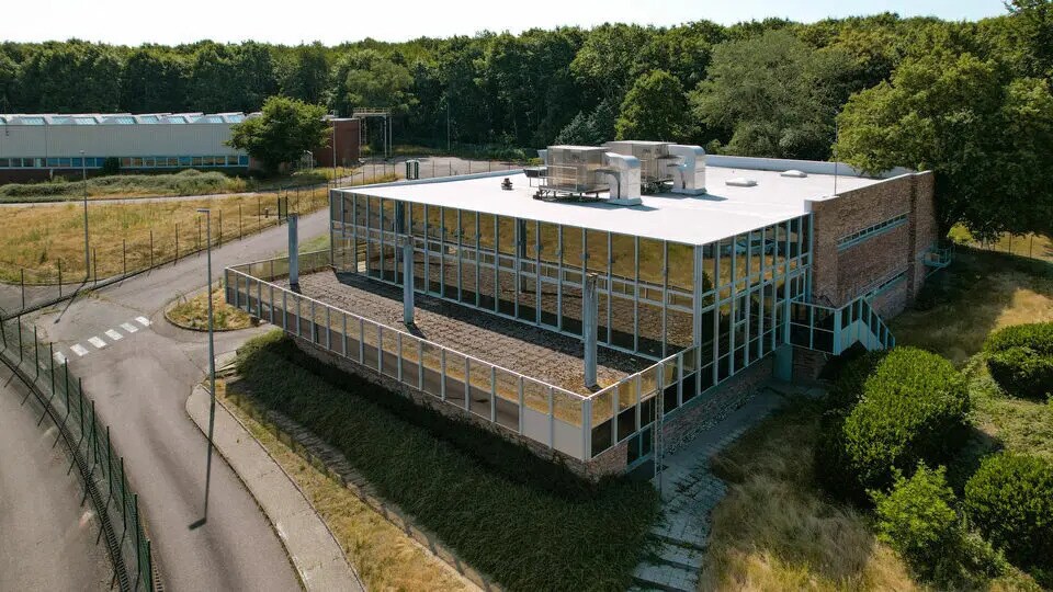 Bureau dans Val-de-Reuil à louer - Photo de l’immeuble – Image 2 sur 14