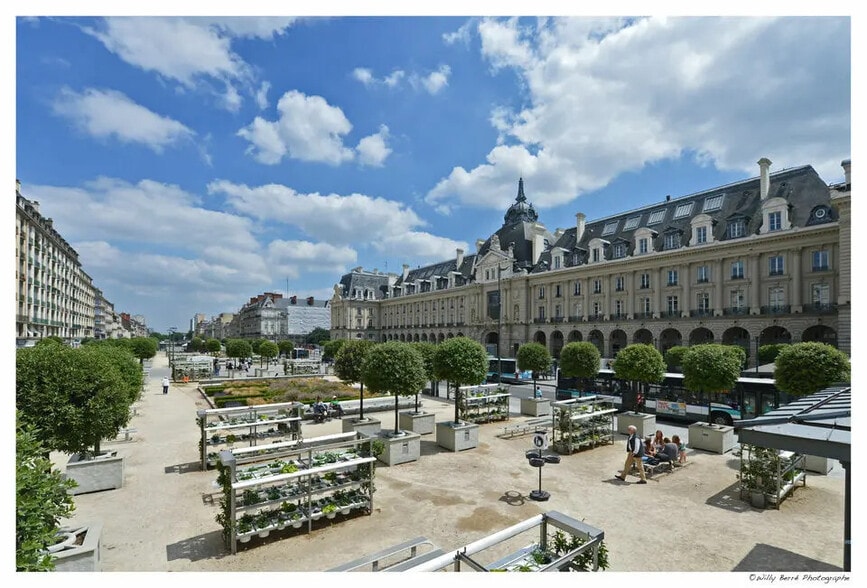 Local commercial dans Rennes à louer - Photo de l’immeuble – Image 1 sur 1