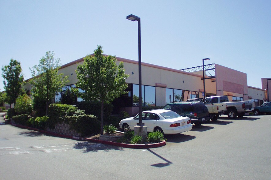 251 Turn Pike Dr, Folsom, CA à louer - Autre – Image 2 sur 9