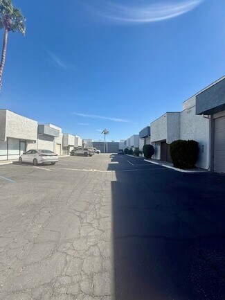 Plus de détails pour 800 S Vella Rd, Palm Springs, CA - Local d'activités, Industriel/Logistique à louer