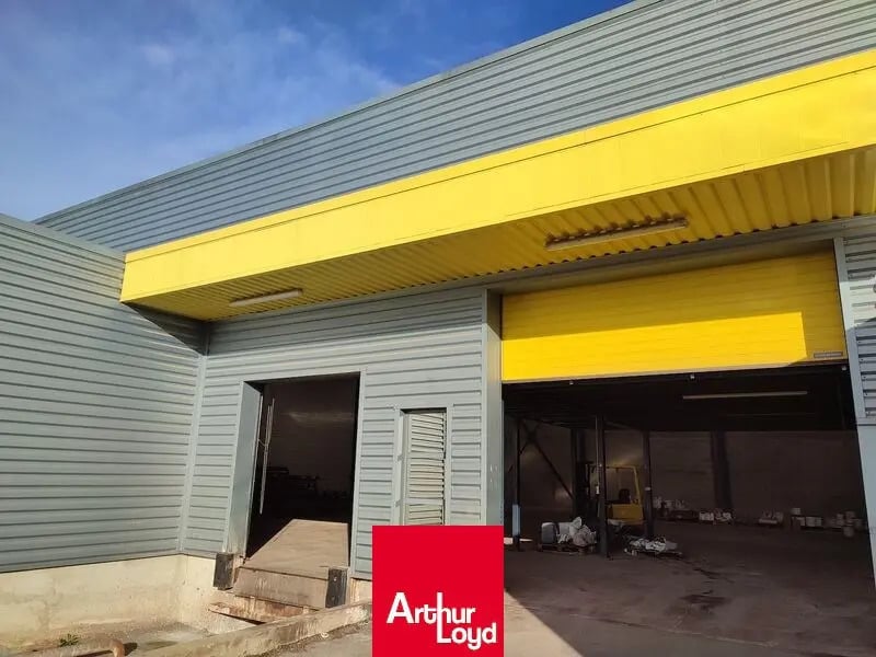 Local d'activités dans Belleville-en-Beaujolais à vendre Photo de l’immeuble– Image 1 sur 10