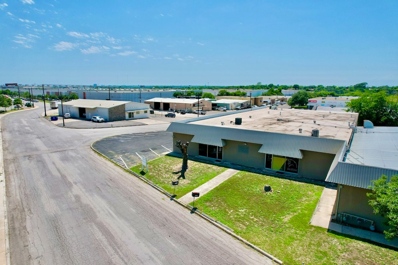 9707 Ball St, San Antonio, TX à louer Photo intérieure– Image 1 sur 13