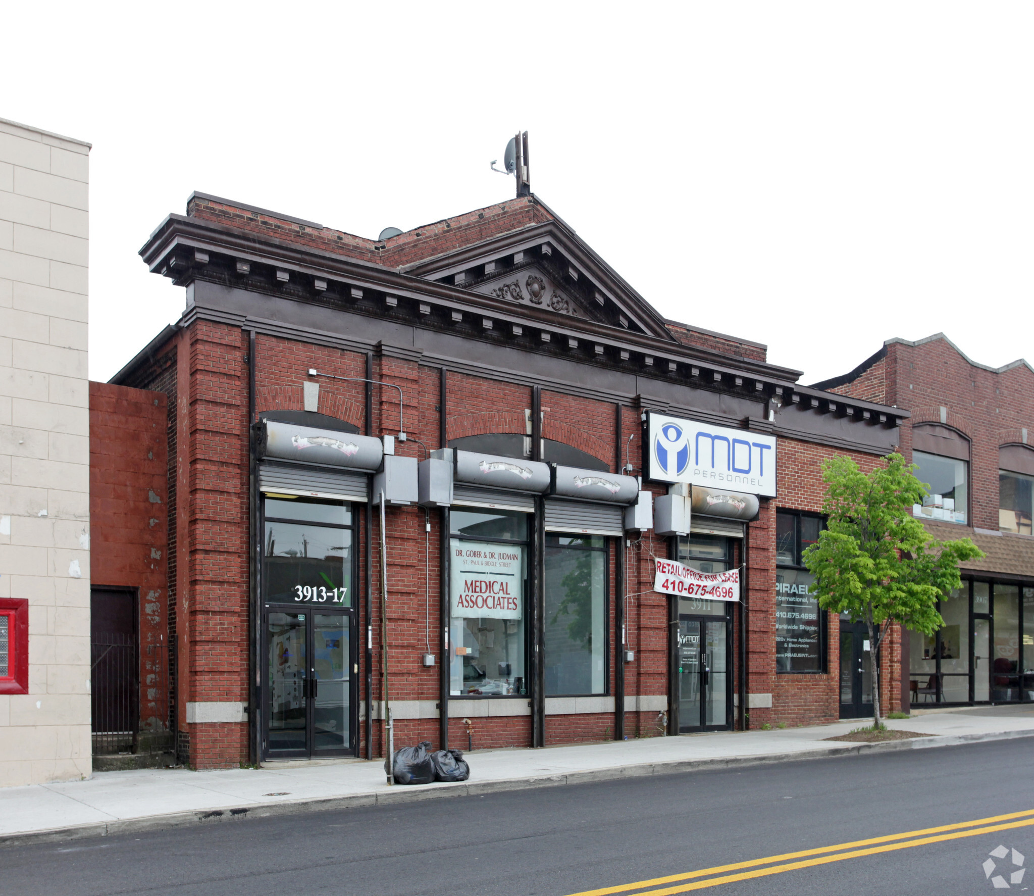 3909-3917 Eastern Ave, Baltimore, MD à louer Photo principale– Image 1 sur 3