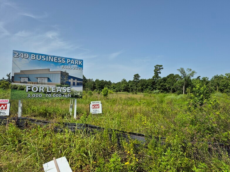 0 SH 249 Fwy, Pinehurst, TX à louer - Photo de l’immeuble – Image 1 sur 4