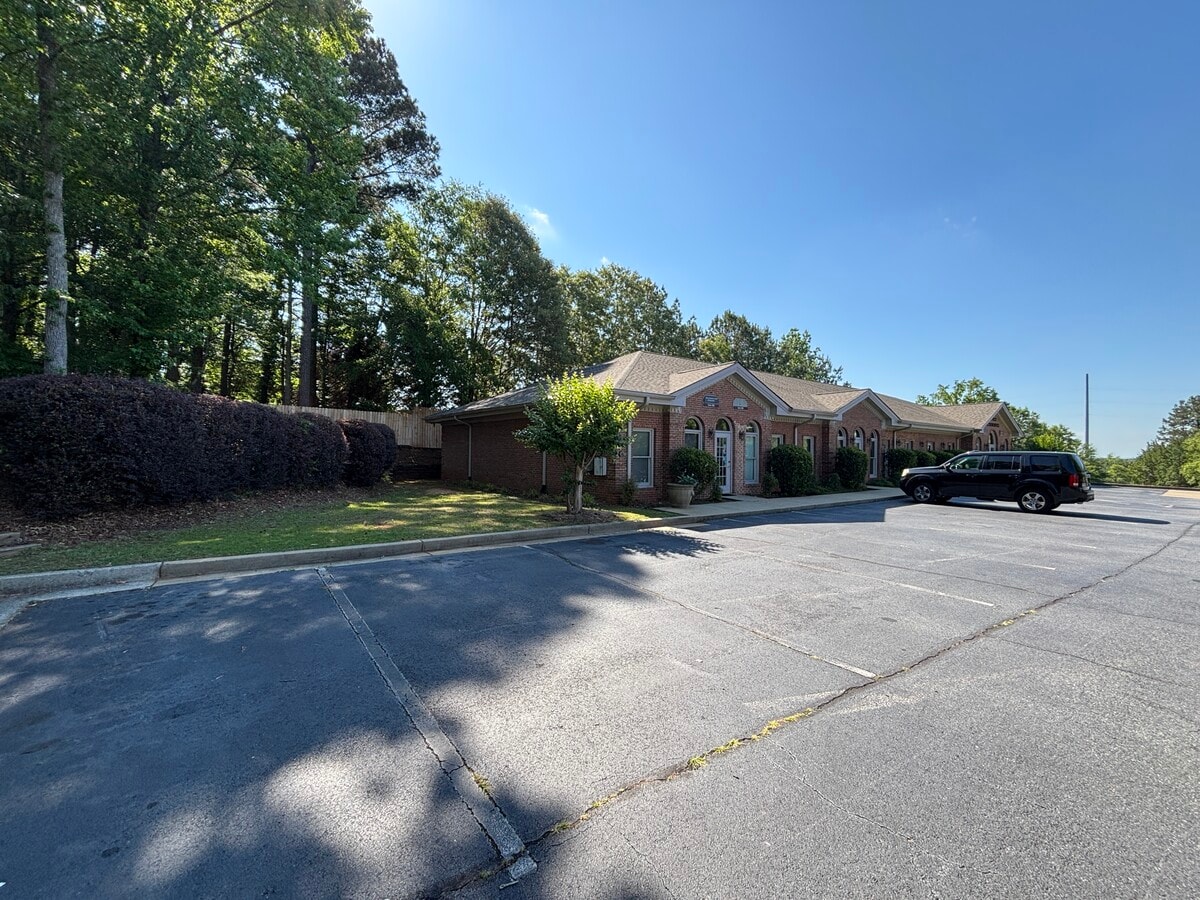 3700 Largent Way, Smyrna, GA 30064 - Lot 200 - - Photo intérieure - Image 1 of 15