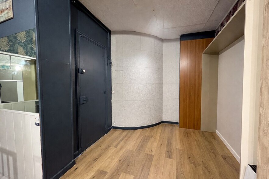 9 Rue Ernest Cresson, Paris à louer - Photo de l’immeuble – Image 3 sur 6