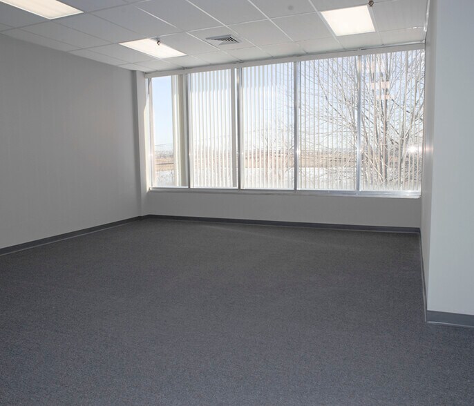 99 Murray Hill Pky, East Rutherford, NJ à louer - Photo intérieure – Image 3 sur 10
