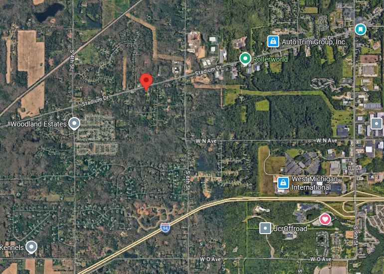 8447 Stadium Dr, Kalamazoo, MI à vendre - Photo de l’immeuble – Image 3 sur 4