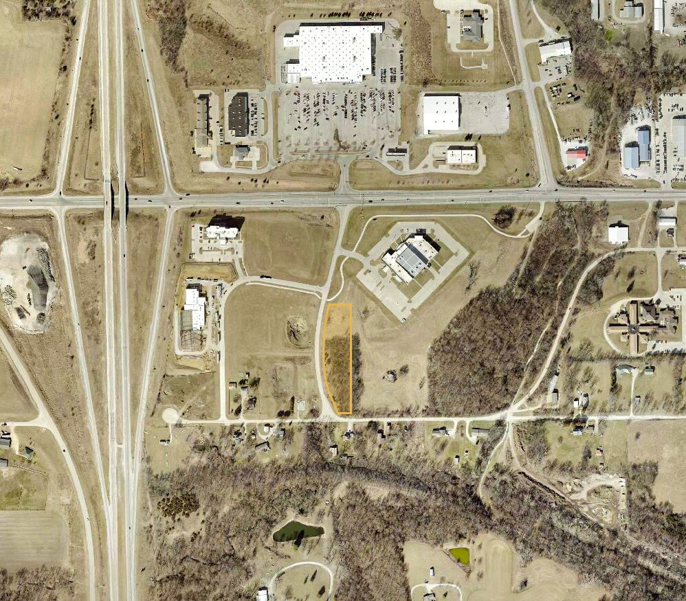 250 Gateway dr, Oskaloosa, IA à vendre Photo principale– Image 1 sur 3