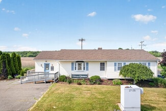 Plus de détails pour 239 E Main St, Clinton, CT - Bureau à vendre