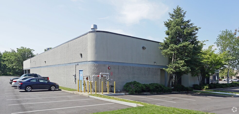 200-230 Sea Ln, Farmingdale, NY à louer - Photo de l’immeuble – Image 2 sur 20