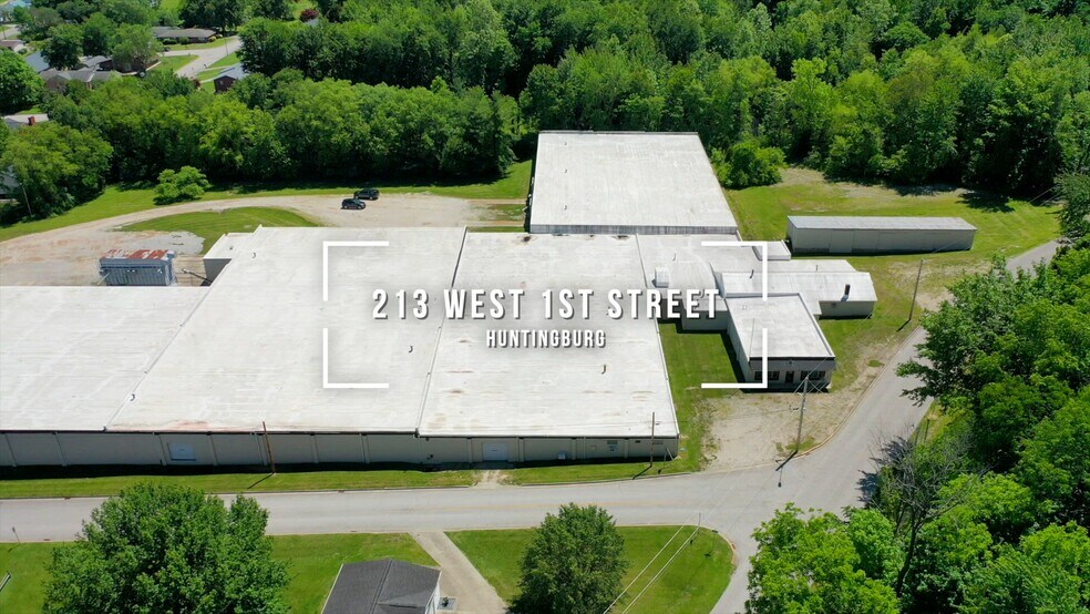 213 W 1st St, Huntingburg, IN à louer - Vidéo sur l’annonce professionnelle – Image 2 sur 16