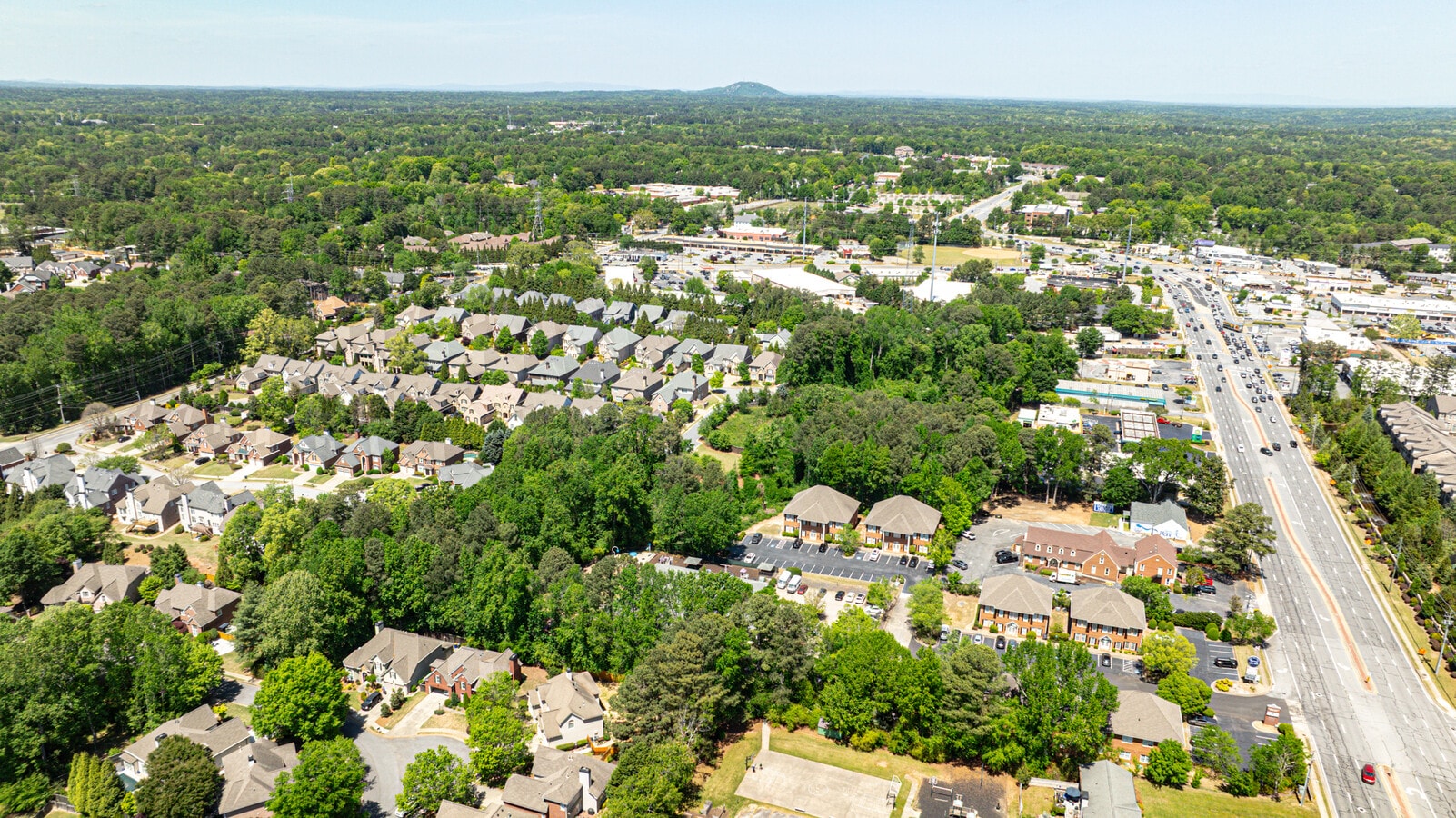 501 Johnson Ferry Rd, Marietta, GA 30068 - Lot 400 -  - Photo intérieure - Image 2 of 30